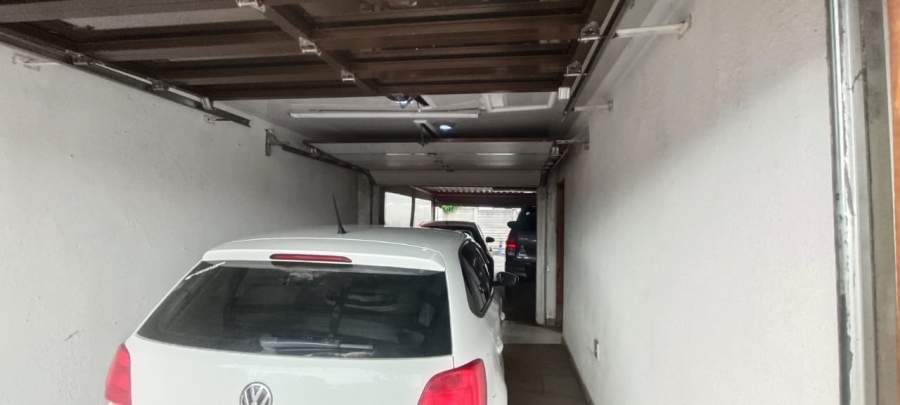 3 Bedroom Property for Sale in Tlhabane North West